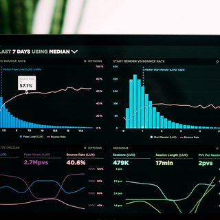 Контур отдела продаж: звонки и чаты переходят в карточку CRM с задачами и follow-up